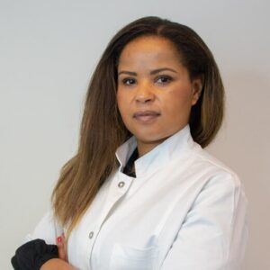 ellen de jong faceland